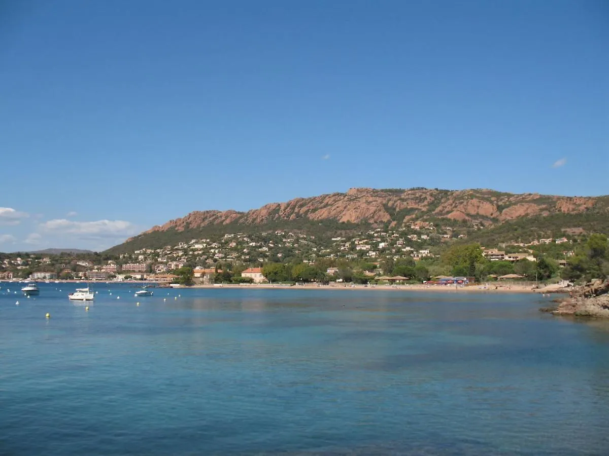 Apartment Village Cap Esterel - L'Esquinade-29 By Interhome Saint-Raphaël 0*,  فرنسا